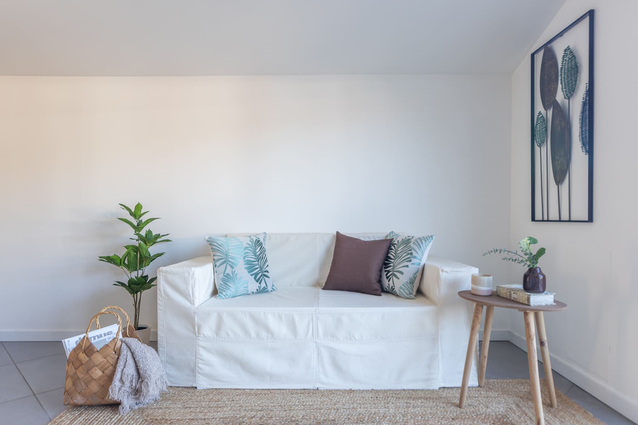 Soggiorno preparato con home staging a Lipomo